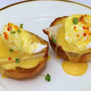 Drivu TXT-Egg Benedict