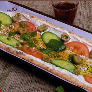 Drivu Labneh Vegetable Fatayer