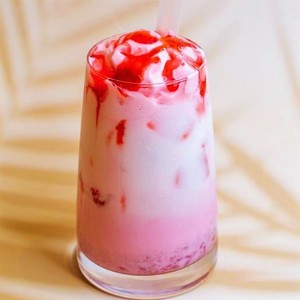 Drivu Strawberry Latte (Iced)