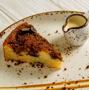 Drivu Vanilla Blueberry Cake