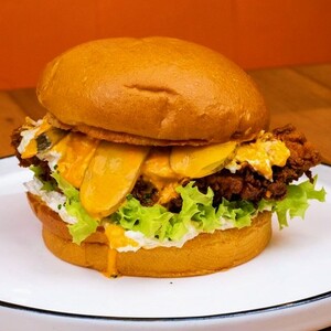 Drivu Gochu Fried Chicken Burger