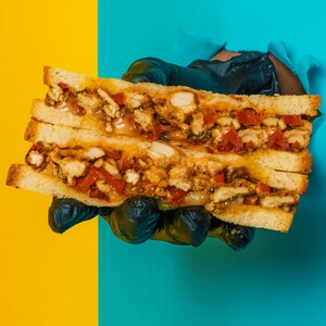 Drivu Francesco Chicken Toast فرانسيسكو دجاج توست