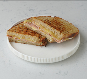 Drivu Turkey Ham Sandwich 