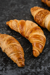 Drivu Plain Croissant