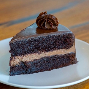 Drivu Chocolate Cake