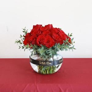 Drivu 24 Roses in Fish Bowl