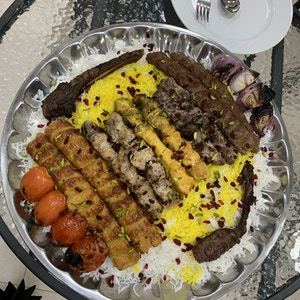 Drivu Mix Grill Seekh Platter With Rice  صينية مشاوي مشكلة مع رز