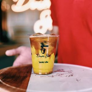 Drivu Iced Saffron Latte