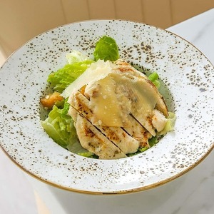 Drivu Classic Caesar Salad
