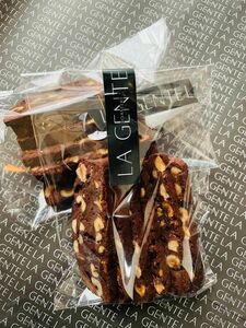 Drivu Triple Chocolate Biscotti