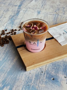 Drivu Iced Rose Latte
