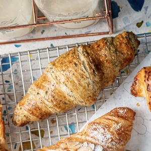 Drivu Zaatar Croissant