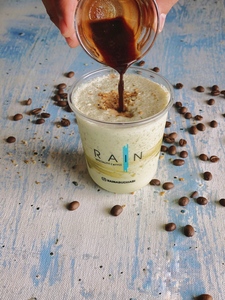 Drivu Pistachio Shake with Coffee