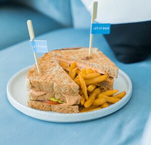 Drivu Turkey Club Sandwich