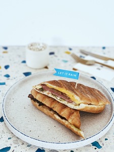 Drivu Roasted Beef Sandwich