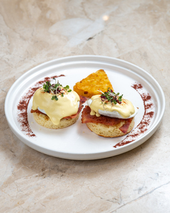 Drivu Egg Benedict Bun