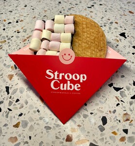 Drivu Stroopwafel with Marshmallow & Chocolate Dip