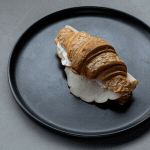 Drivu Smoked Turkey & Cheese Croissant