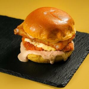 Drivu Mozzarella Chicken Burger
