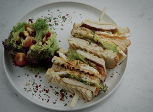 Drivu Surge Club Sandwich