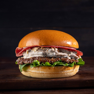 Drivu Rocca White Beef Burger