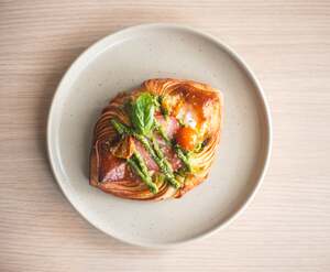 Drivu Mozzarella Pesto Danish