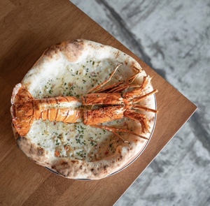 Drivu Lobster  Pizza