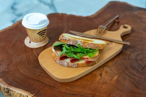 Drivu Turkey Ham Sandwich