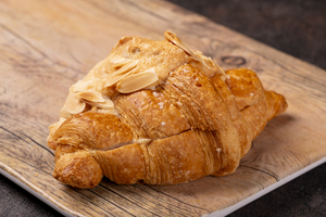 Drivu Almond Croissant  (110 gr)