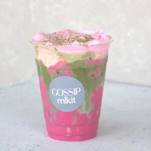 Drivu Strawberry Matcha Latte 