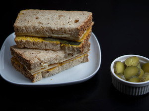 Drivu Multigrain and seeds bread with turkey and cheese