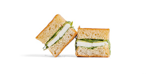 Drivu Halloumi Cheese Sandwich | ساندويـــش الجبن والحلـــوم