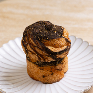 Drivu Cruffin Zaatar Labneh