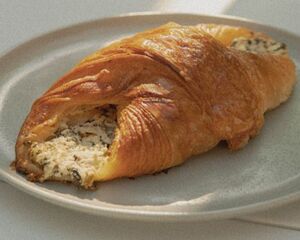 Drivu Feta & Mint Cruffin 