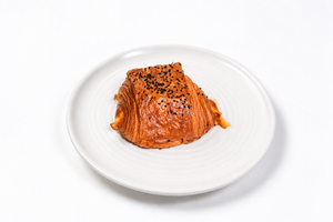 Organic Cheese Croissant - Farmers Coffee dubai