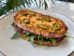 Drivu BEEF ROAST & PESTO