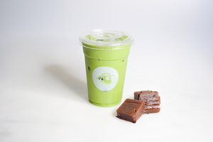Organic Honey Caramel Matcha (Iced) - Farmers Coffee dubai