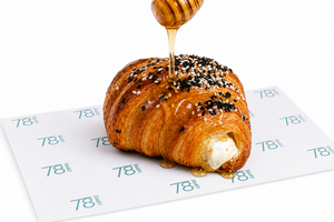 Drivu Feta Honey Croissant
