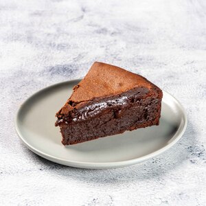 Drivu Double Baked Chocolate Cake -Slice