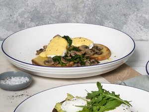 Drivu Eggs Benedict