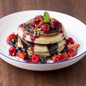 Drivu Mixed Berry Pancakes with Nutella