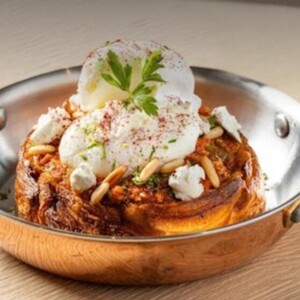 Drivu Shakshuka in Croissant