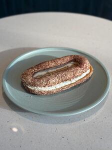 Drivu Zaatar Bagel with Cream Cheese