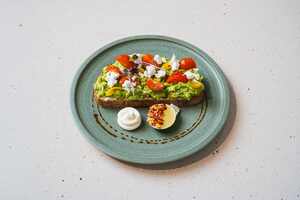 Drivu Tomato & Avocado Toast