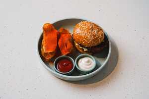 Hot Honey Chicken - Turf Cafe abu-dhabi