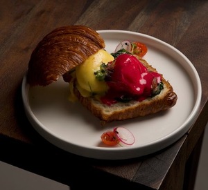 Drivu Croissant Poached Egg 