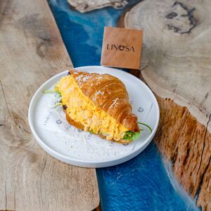 Drivu Scrambled Egg Croissant
