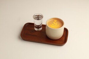 Drivu Hot Saffron Latte
