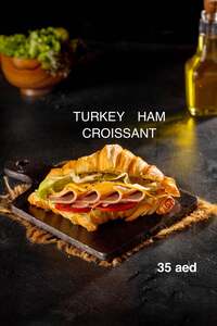 Drivu Turkey Ham Croissant 