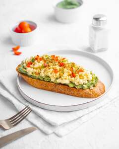 Drivu Scrambled Egg & Avo Toast